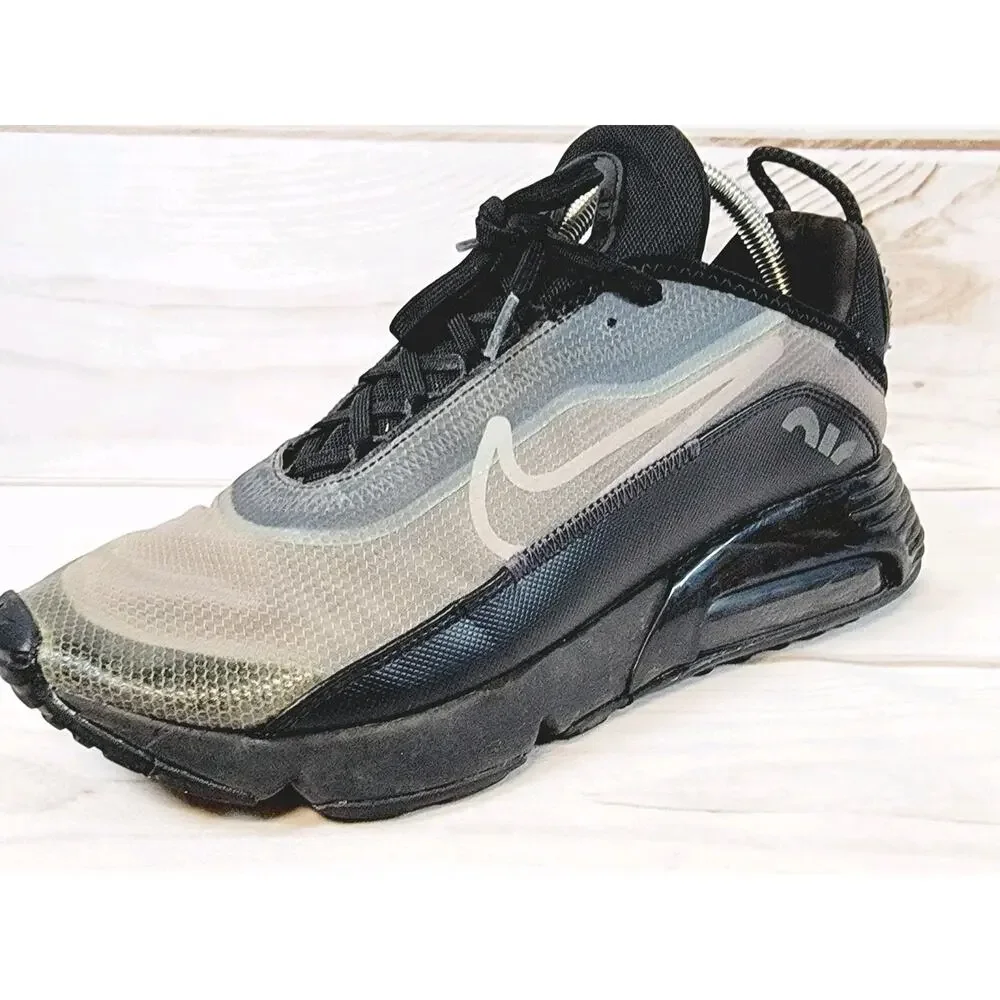 Nike Air Max 2090 Mens 10 Black Metallic Silver BV9977-001 Running Shoes